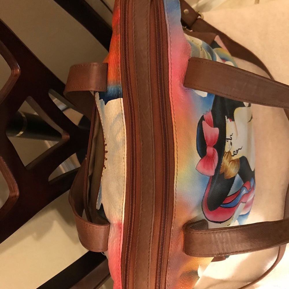 Sukriti Leather Painted elegant lady with hat Crossbody Bag with removable strap - Picture 10 of 12